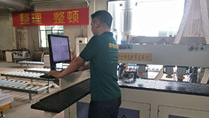 金櫥世家家具公司前臺(tái)